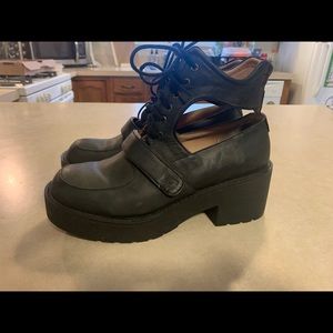 Jeffrey Campbell Cut-out block boot